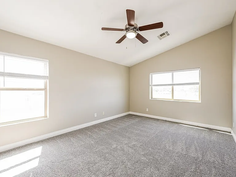 1071 Willjay Ln — Photo 8