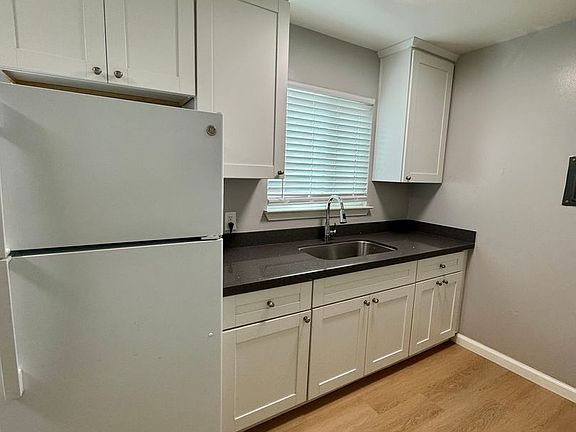 5th image of 2937 Magliocco Dr #3
