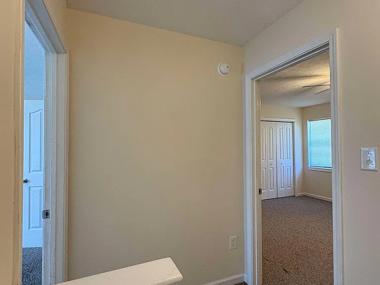 594 Lost Cir #A — Photo 9