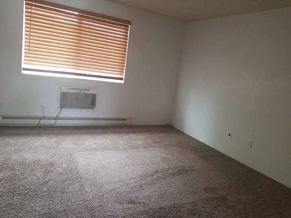2nd image of 403 W Idaho Ave APT D