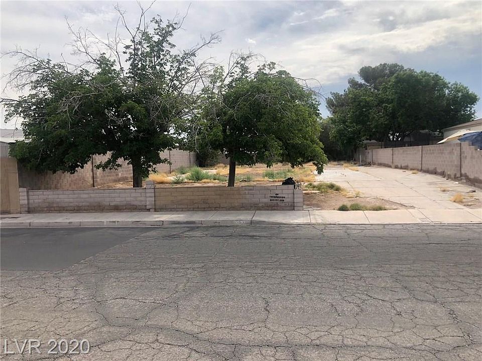 1st image of 3632 Montego Dr