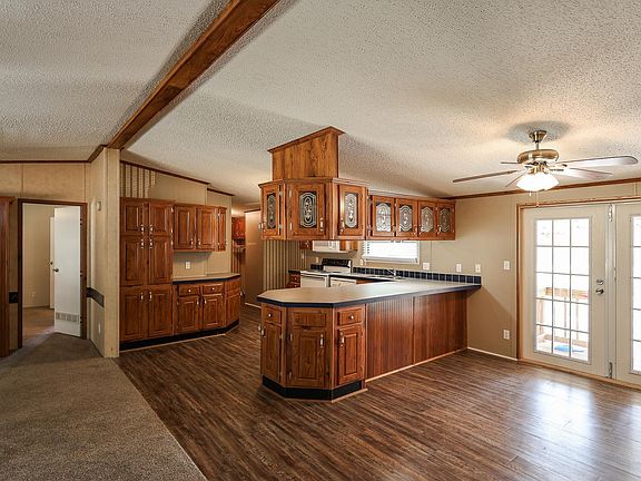 4th image of 121 Mellinger Dr