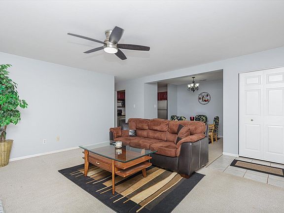 3rd image of 1419 Whispering Creek Dr APT F
