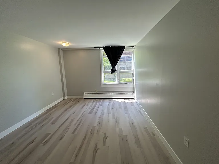 5222 Green St #13 — Photo 4