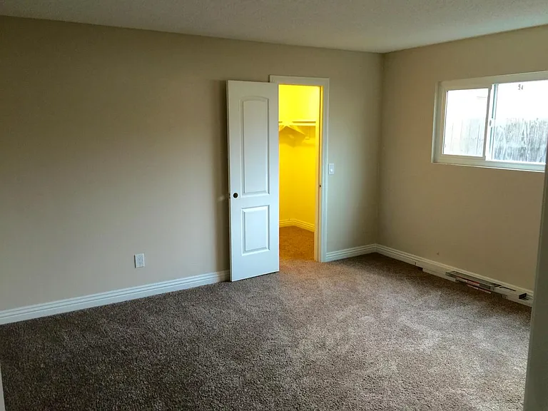15551 Boleyn Cir #B — Photo 20