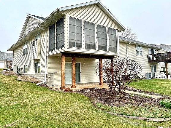 4th image of 6720 Waterview Dr SW