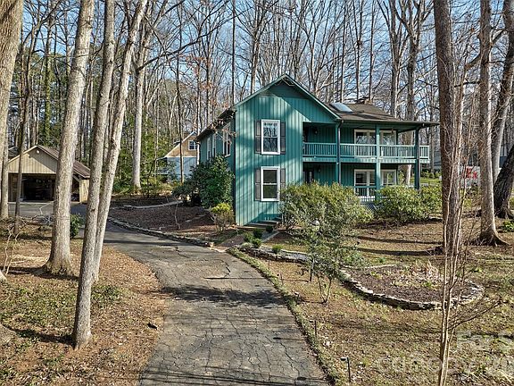 3rd image of 26 Fairway Rdg