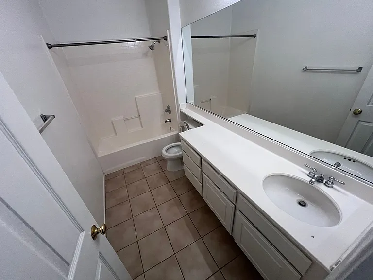 4732 Lakerun Ct — Photo 9