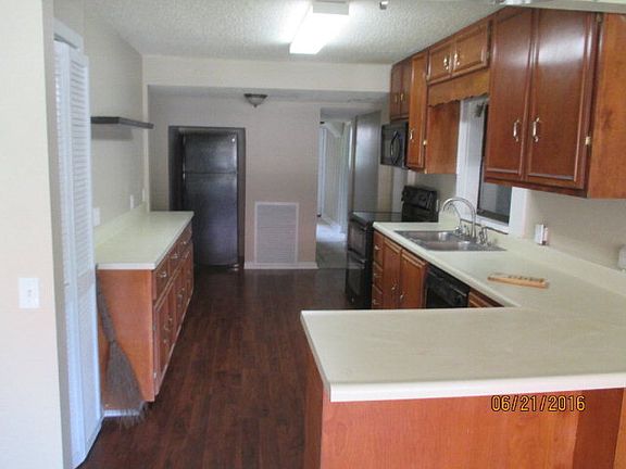 4th image of 506 Chism Ave