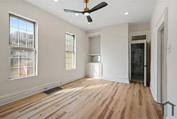 415 Mills Ave — Photo 10