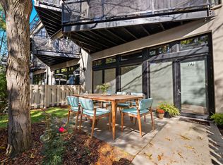 1111 W 15th St UNIT 114, Chicago, IL 60608