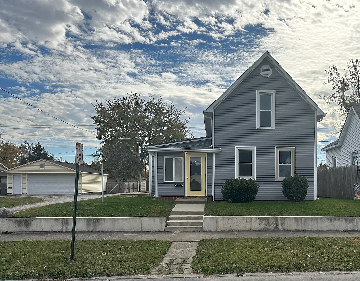 2415 S A St photo 1