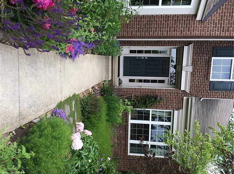 1st image of 2798 Parnham Dr