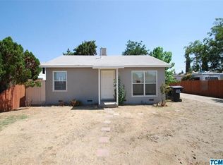 822 N Hall St, Visalia, CA 93291