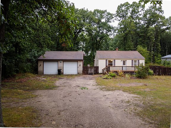 2nd image of 13193 Green St
