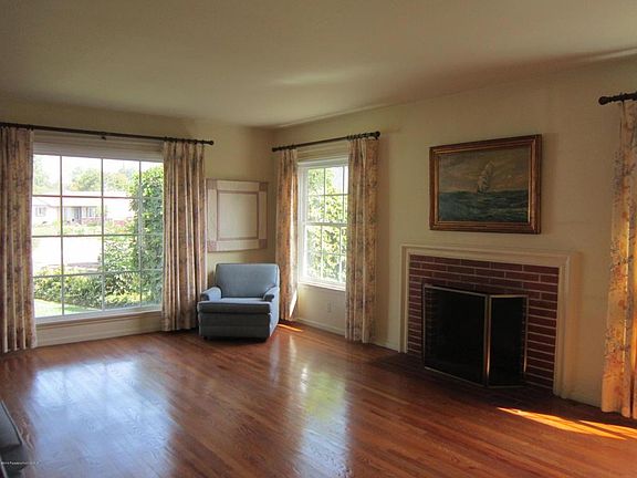 2nd image of 10149 Rosin Ave