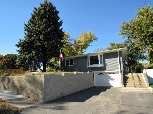 2645 S Helen St, Sioux City, IA 51106