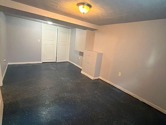 3rd image of 4105 Daisy Ave #4105