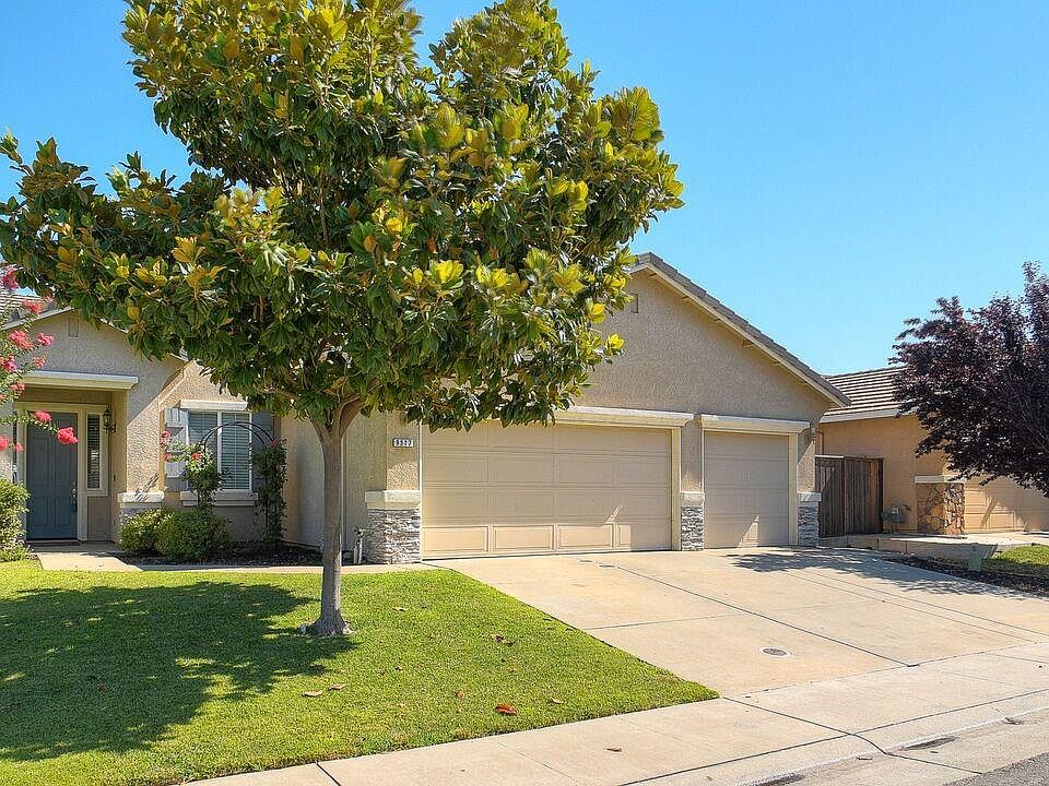 2nd image of 9517 River Rose Way