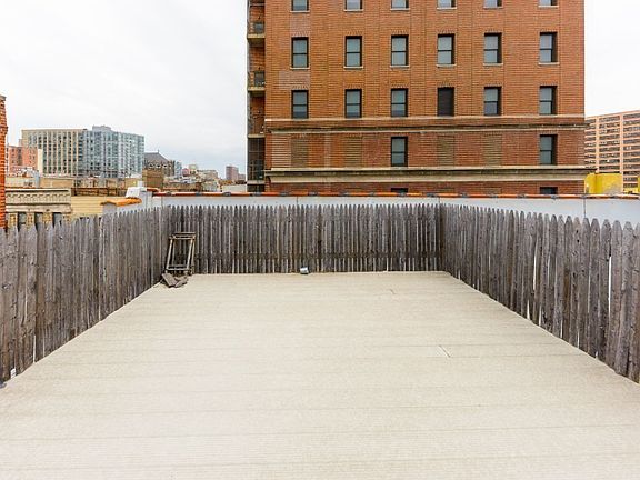 5th image of 165 Manhattan Ave #6