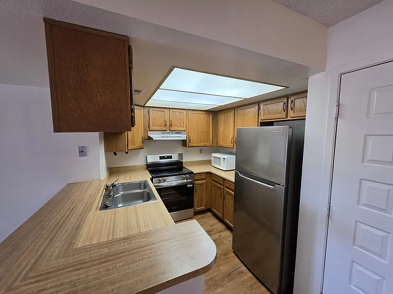 540 N May St #3119 — Photo 4
