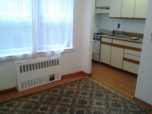 5th image of 585 McLean Ave APT 2D
