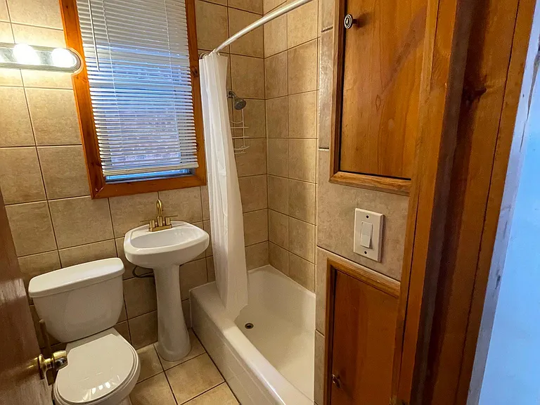 135 Jewell St #4 — Photo 13