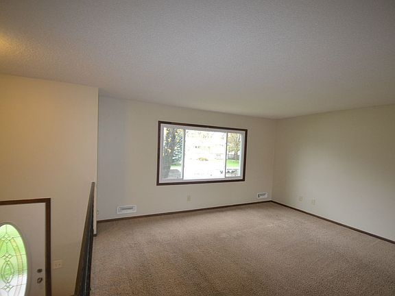 2nd image of 7902 Lad Pkwy