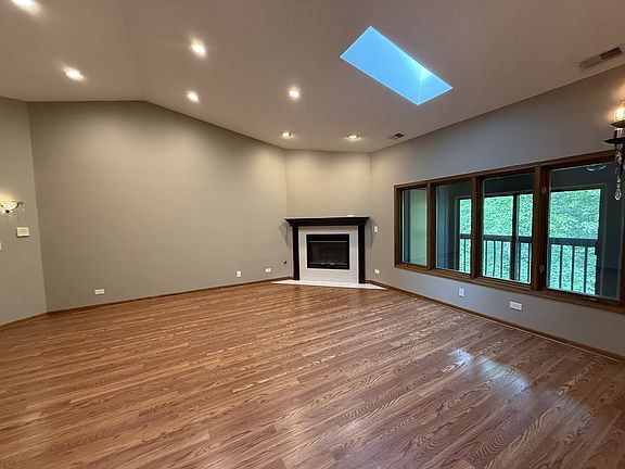 5th image of 2648 Harbor Dr Unit 2648