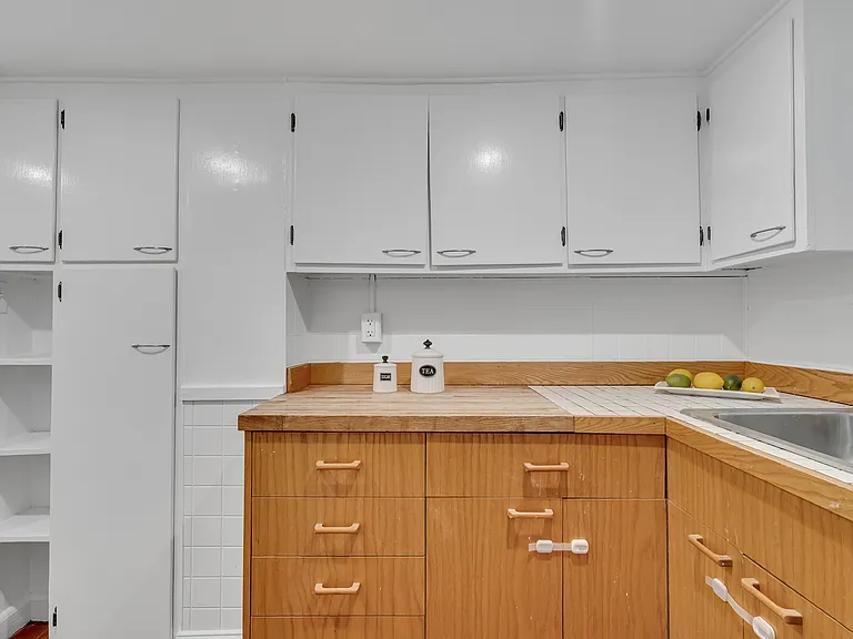 12 Shepard St #A — Photo 16