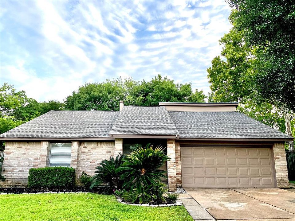 1st image of 19951 Sand Creek Ct
