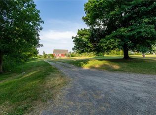 770 S James St, Cape Vincent, NY 13618