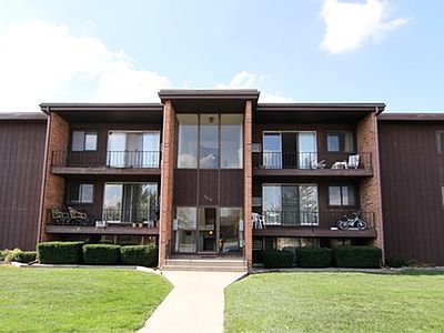 1st image of 9218 Erie St APT 3A