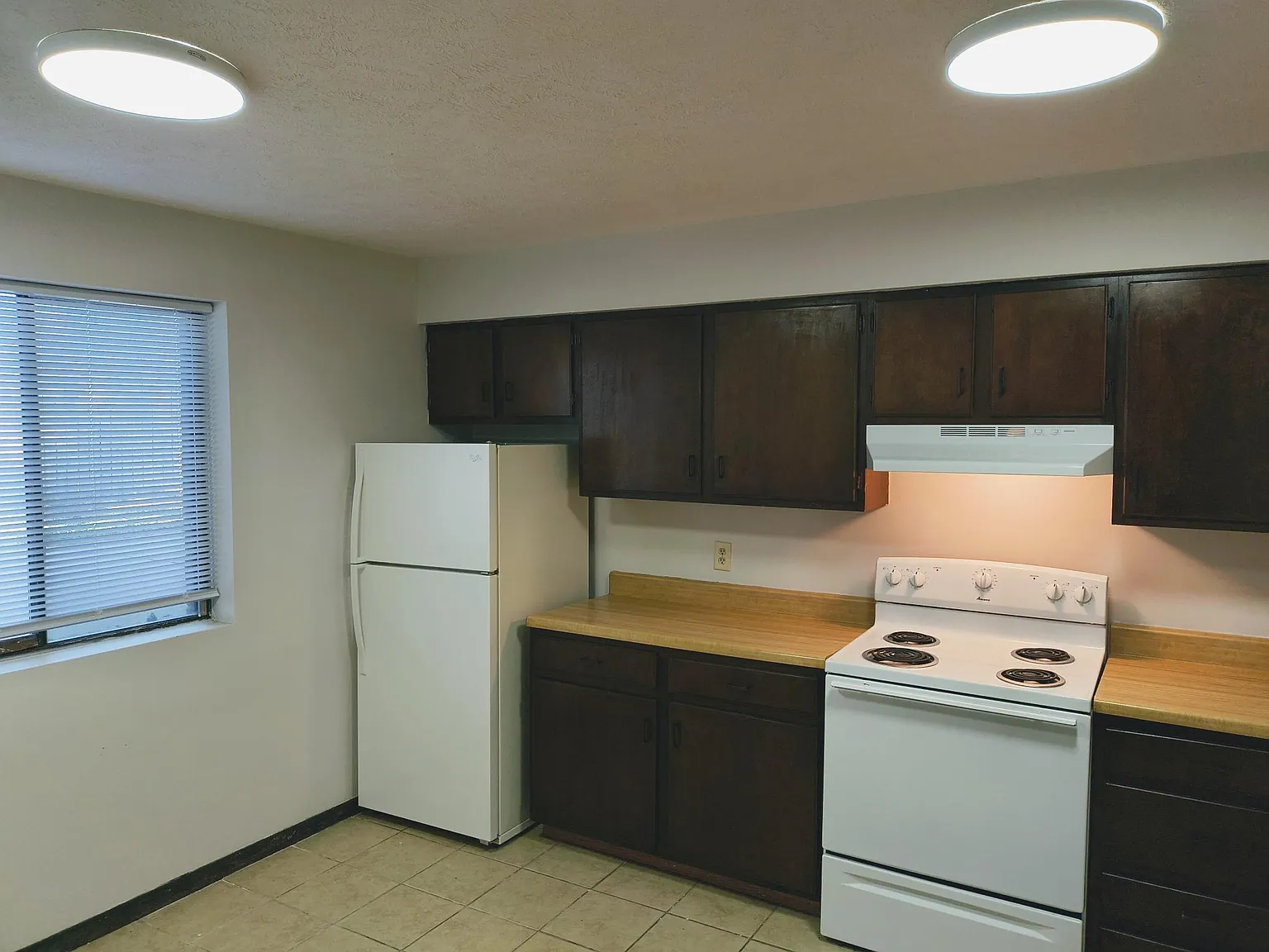 2 bed, $695 — Photo 3
