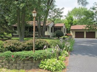 1450 Waverly Rd, Chesterton, IN 46304