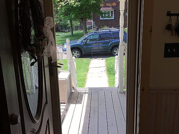 4th image of 649 Western Ave