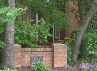 250 Split Rock Rd, Spring, TX 77381