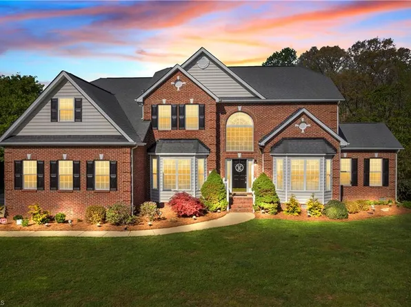 718 Number 10 Way, Oak Ridge, NC 27310