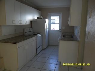 1214 Giller Ave, Mangonia Park, FL 33407