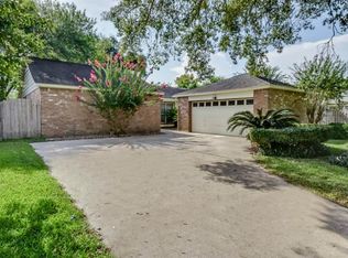11719 Fallwood Dr, Houston, TX 77065