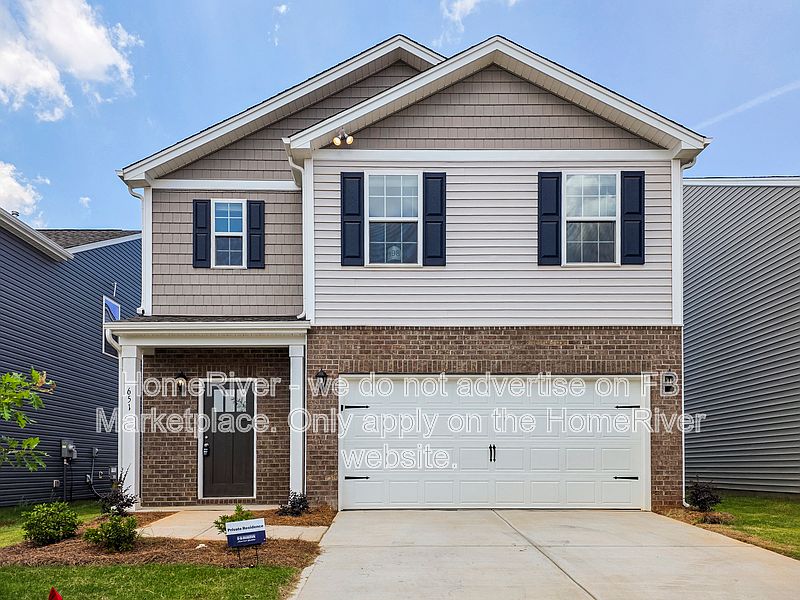 1st image of 651 13th Avenue Dr NE