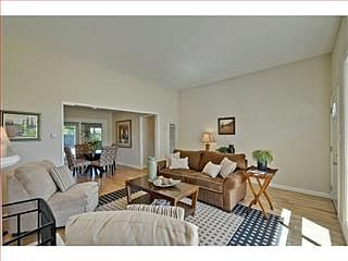5th image of 1649 Cottage Grove Ave