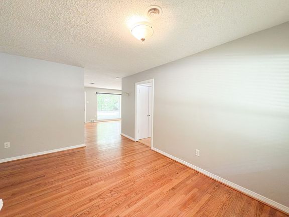 5th image of 10457 Solta Dr