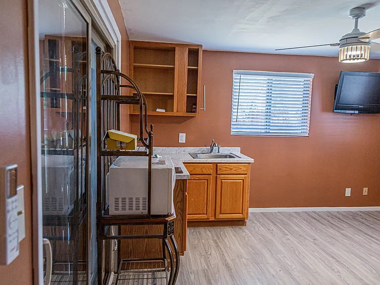 1334 W Schafer Dr #1 — Photo 3