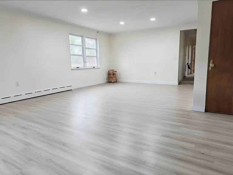 6100 N Campbell Ave #2 — Photo 4