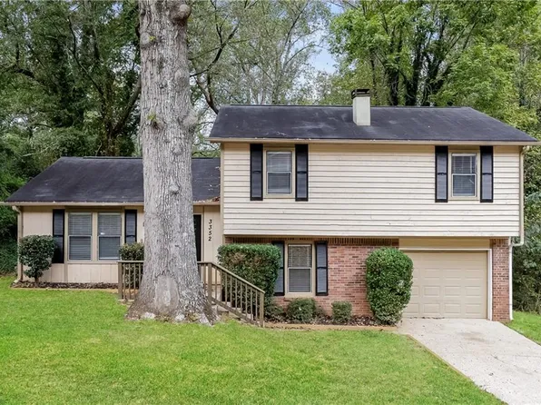 3352 Herrenhut Rd, Lithonia, GA 30038