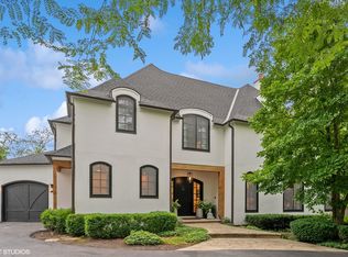 1085 Beinlich Ct, Glencoe, IL 60022