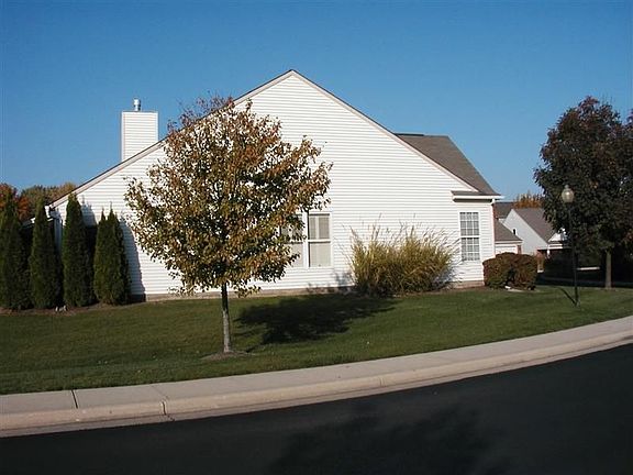 2nd image of 7198 Brookmeadow Dr