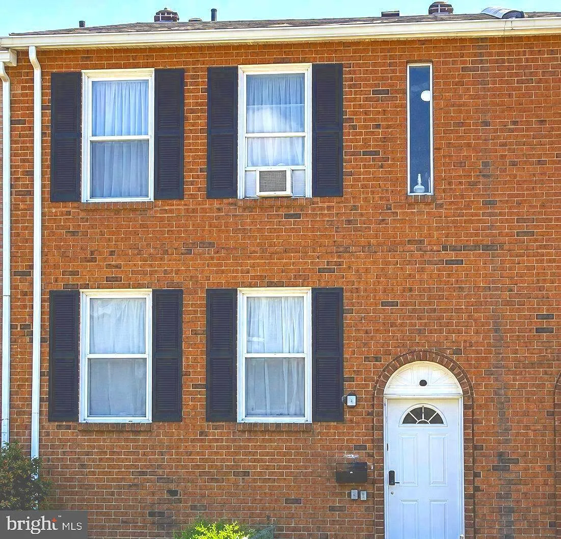 2 bed, 800 sqft, $1,500 — Photo 4