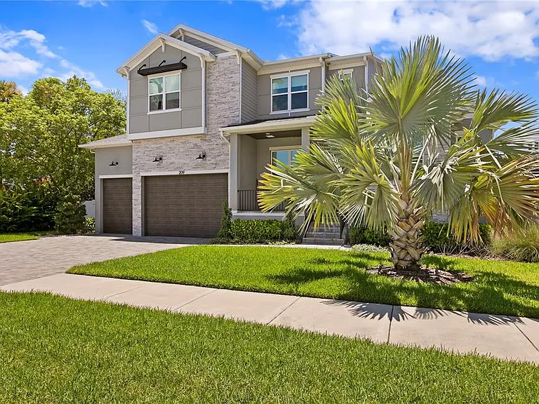 209 S Shore Crest Dr — Photo 4
